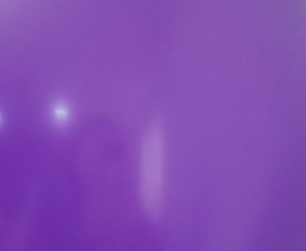 Arranjo de balões com rosa vermelha